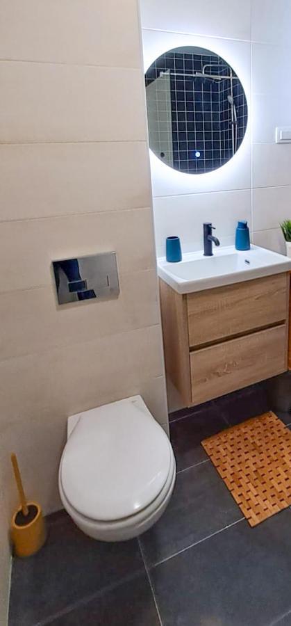 Stylish One Bedroom Apartment Podgorica Exterior foto